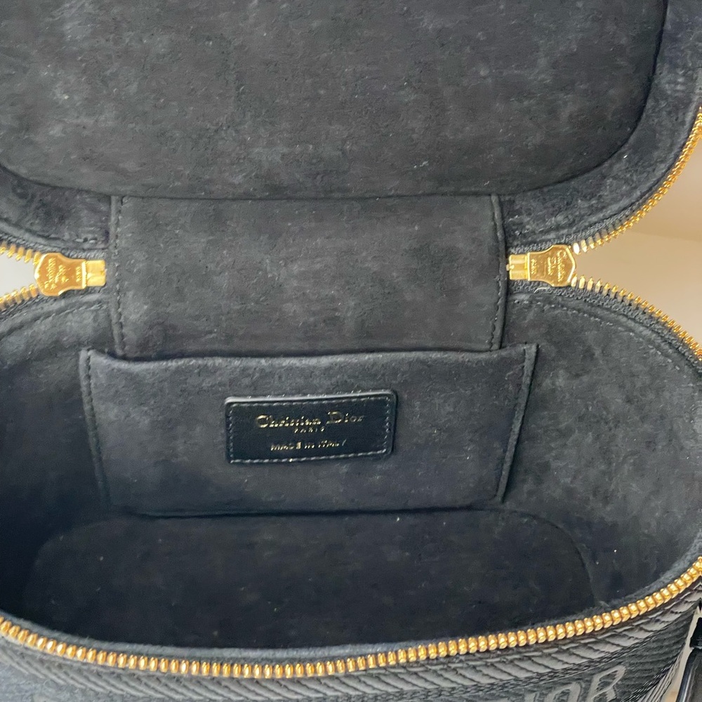 Dior travel vanity with removable crossbody strap Full Set EUC - Picture 9 of 13